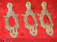 3 antieke bronzen ornamenten ca 1880.