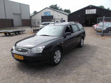 Ford Mondeo Wagon - 1.8-16V TREND - 1