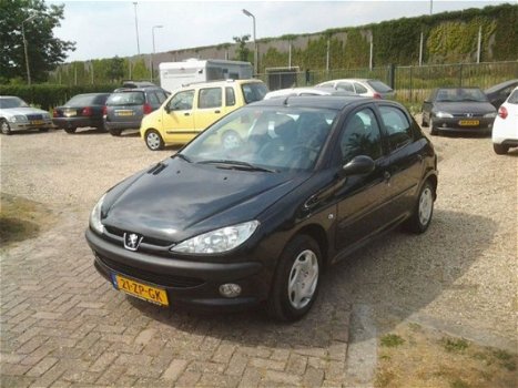 Peugeot 206 - 1.4 Air-line 5drs elektr pakket.cv . en goed onderhoudt - 1