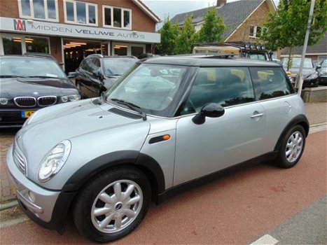 Mini Mini Cooper - 1.6 PEPPER Automaat Airco/Panoramadak/Lm Velgen APK 07-03-2020 - 1