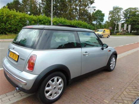 Mini Mini Cooper - 1.6 PEPPER Automaat Airco/Panoramadak/Lm Velgen APK 07-03-2020 - 1