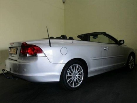 Volvo C70 Convertible - 2.4i Momentum - 1