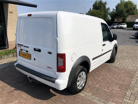 Ford Transit Connect - 1.8 TDCI TREND Navigatie / Trekhaak / Airco - 1