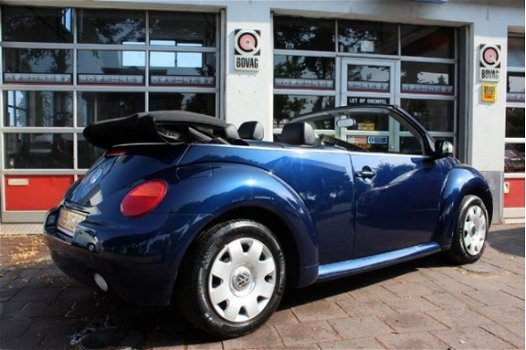 Volkswagen New Beetle Cabriolet - 1.6 Highline - 1