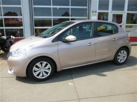 Peugeot 208 - 1.4 Active CRUISE/AIRCO/PDC - 1