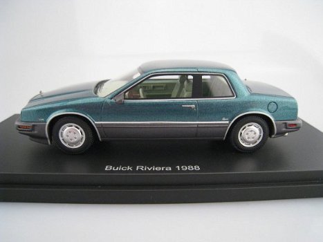 1:43 BoS-Models 43280 1988 Buick Riviera 88 metallic blauw-grijs - 3