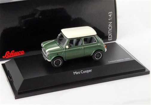 1:43 Schuco 02517 Mini Cooper 1985 Almond green - 1