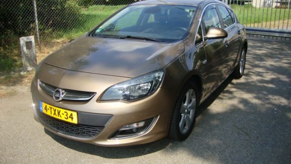 Opel Astra - 1.4 Turbo Ecotec 140pk Cosmo - 1