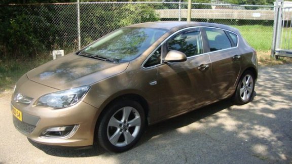 Opel Astra - 1.4 Turbo Ecotec 140pk Cosmo - 1