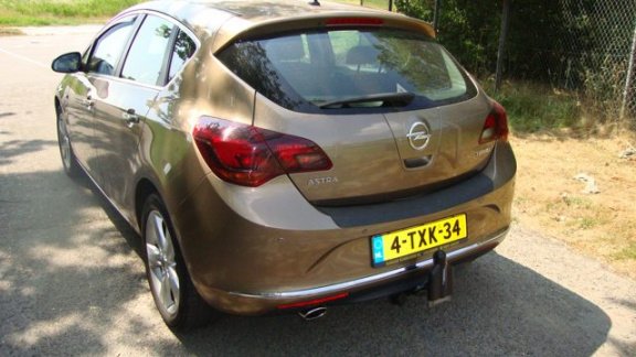 Opel Astra - 1.4 Turbo Ecotec 140pk Cosmo - 1