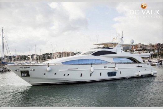 Azimut 105 - 1