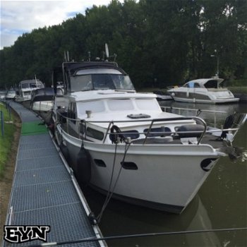 Van der Valk Challenger Royal 42 - 1