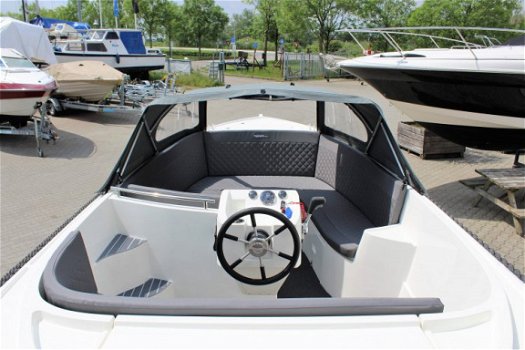 Topcraft 605 Tender - 8