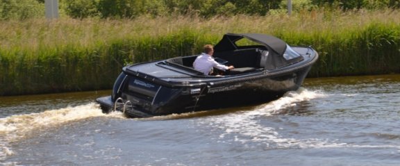 Topcraft 605 Tender - 1