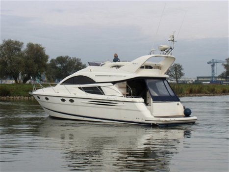 Fairline Phantom 43 - 2