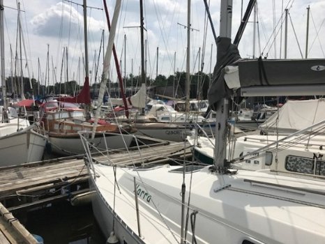 Beneteau Oceanis 281 - 3