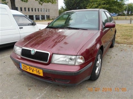 Skoda Octavia - 1.6 century 74kW apk 22-10-2018 - 1