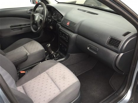 Skoda Octavia - 1.6 COMFORT, AIRCO, CRUISE CONTROL, 4X ELEK-RAMEN, CENT-VERGRENDELING, RADIO-CD, TRE - 1