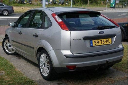 Ford Focus - Focus 1.6-16V Ambiente/Airco/El.ramen/PDC/LMV/NAP - 1