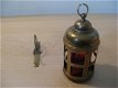 Voor in het poppenhuis...antiek koperen miniatuur lamp met hanger jaren 50! - 3 - Thumbnail