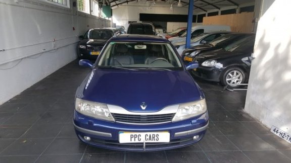 Renault Laguna Grand Tour - 1.8-16V DYNAMIQUE Jaar apk Nieuwe distriebutieriem - 1