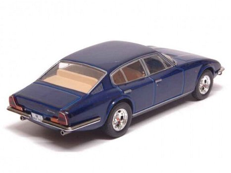 1:43 WhiteBox Monica 560 V8 1974 metallic-darkblue - 3