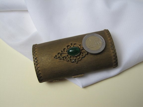 Doosje antiek bewerkt met groene steen 9.2x4.6 cm. - Afbeelding 5