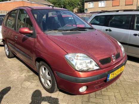 Renault Scénic - 1.6-16V RXT STUURBEKRACHTIGING - 1