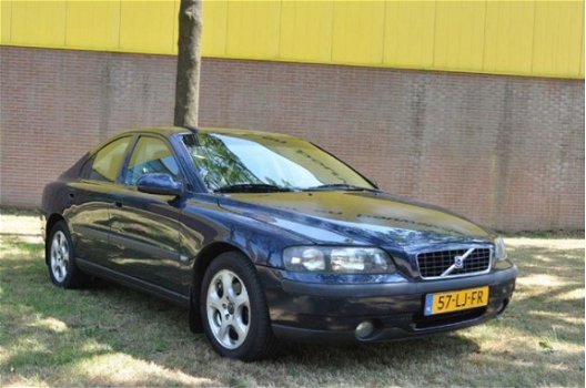 Volvo S60 - 2.4 Edition AUTOMAAT, CLIMA/CRUISE YOUNGTIMER ACTIEPRIJS - 1