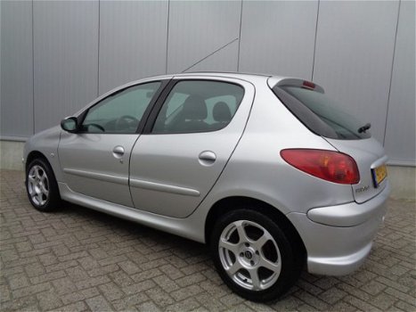 Peugeot 206 - 1.4 FOREVER 5DRS 65DKM - 1