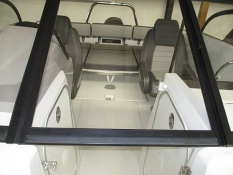 Jeanneau 5.5 BR BowRider - 8