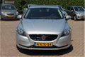 Volvo V40 - 1.6 D2 115PK / Navigatie / Parkeersensor / Cruisecontrol / Climatecontrol / - 1 - Thumbnail