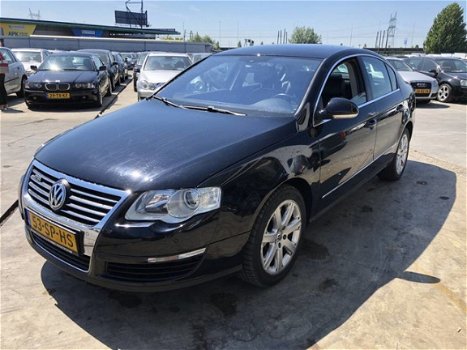 Volkswagen Passat - 3.2 V6 Highline 4-Motion DSG - 1