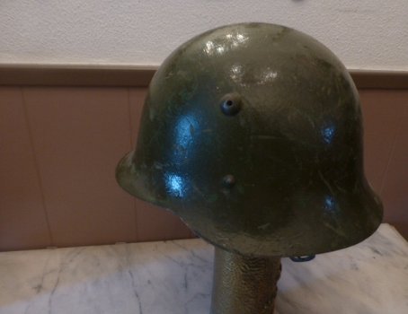 Bulgaarse helm wo2 - 2