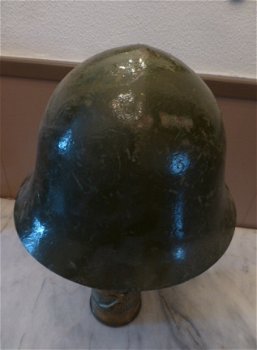 Bulgaarse helm wo2 - 3