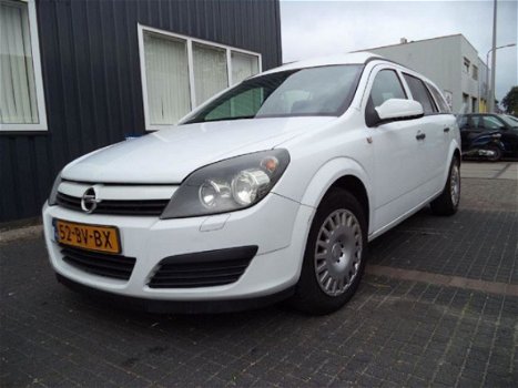 Opel Astra - 1.7 CDTi Essentia - 1