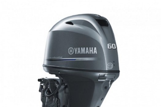 Yamaha F60 - 1