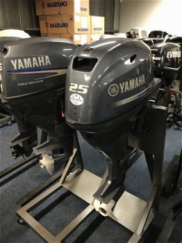 Yamaha F25 langstaart - 1
