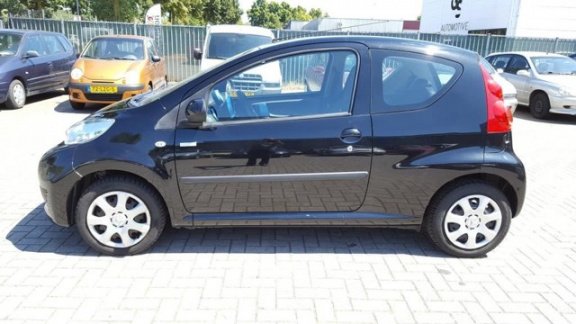 Peugeot 107 - 1.0-12V Millesim 200 * MET AIRCO - APK BIJ AFLEVERING - 1