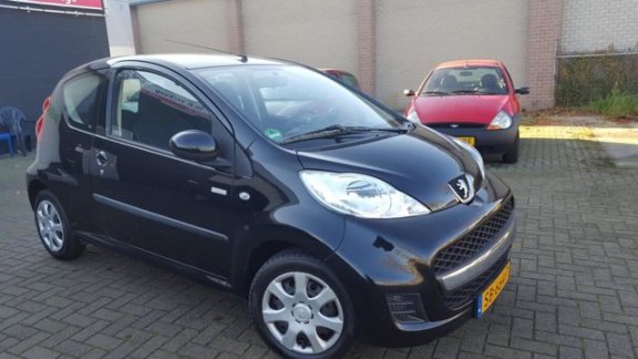 Peugeot 107 - 1.0-12V Millesim 200 * MET AIRCO - APK BIJ AFLEVERING - 1