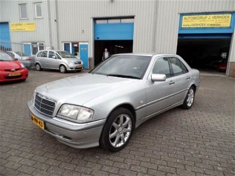 Mercedes-Benz C-klasse - 180 Elegance climatecontrol - 1