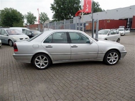 Mercedes-Benz C-klasse - 180 Elegance climatecontrol - 1