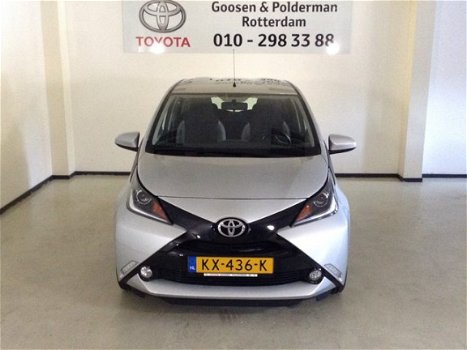 Toyota Aygo - 1.0 5D x-play, airco, camera, bluetooth, NL auto - 1