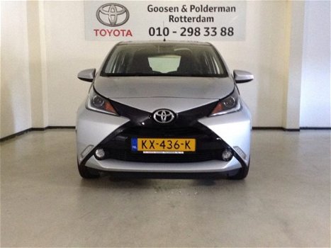 Toyota Aygo - 1.0 5D x-play, airco, camera, bluetooth, NL auto - 1