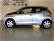 Toyota Aygo - 1.0 5D x-play, airco, camera, bluetooth, NL auto - 1 - Thumbnail