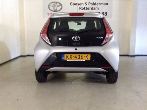 Toyota Aygo - 1.0 5D x-play, airco, camera, bluetooth, NL auto - 1