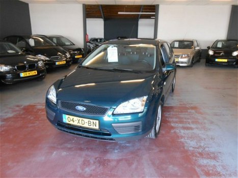 Ford Focus Wagon - 1.6 16V TREND - 1