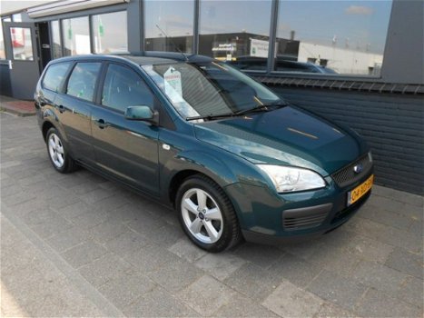 Ford Focus Wagon - 1.6 16V TREND - 1