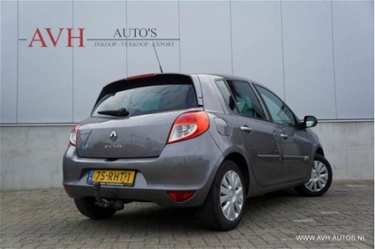 Renault Clio - 1.5 dci serie limitee parisiènne - 1