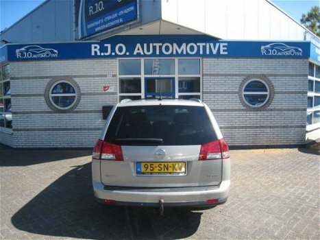 Opel Vectra Wagon - 2.2-16V Executive - 1